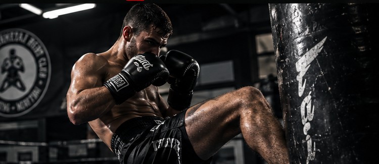 Muay Thai dhe Kickboxing